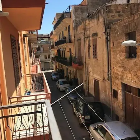 Casa 1 *